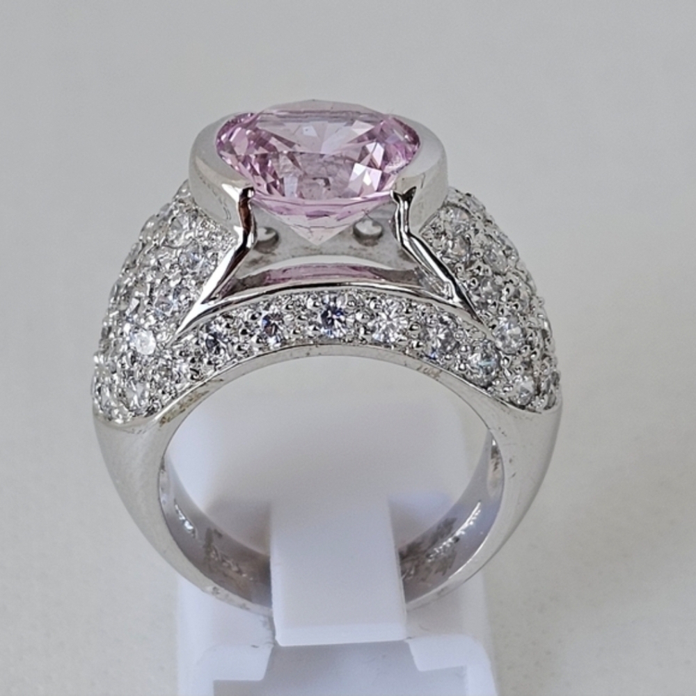 NWOT Victoria Wieck  Estate Lab Created Pink Sapphire Ring Size 6.5